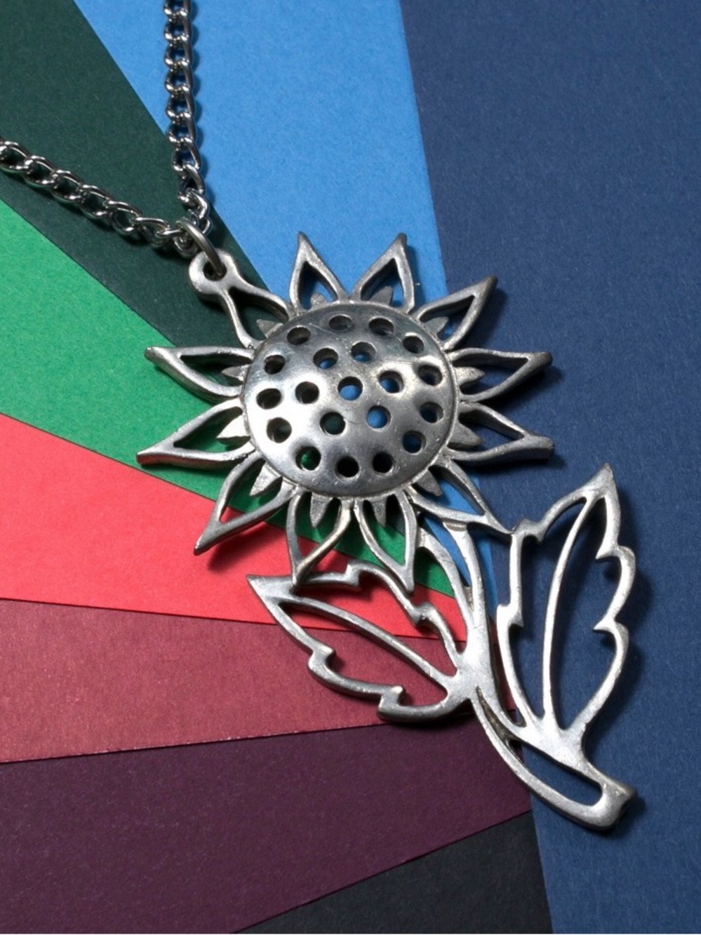 VTG Reed & Barton Pewter 70s Sunflower Statement Necklace